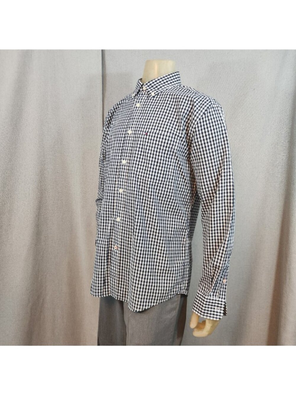 Tommy Hilfiger Black Checks Classic LongSlv Button Down Collar Dress Shirt LARGE - Picture 5 of 6
